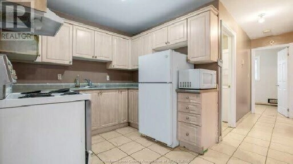 2 Bedroom Apartment In Windsor Ontario In Mississauga Peel Region On Apartments Condos For Rent