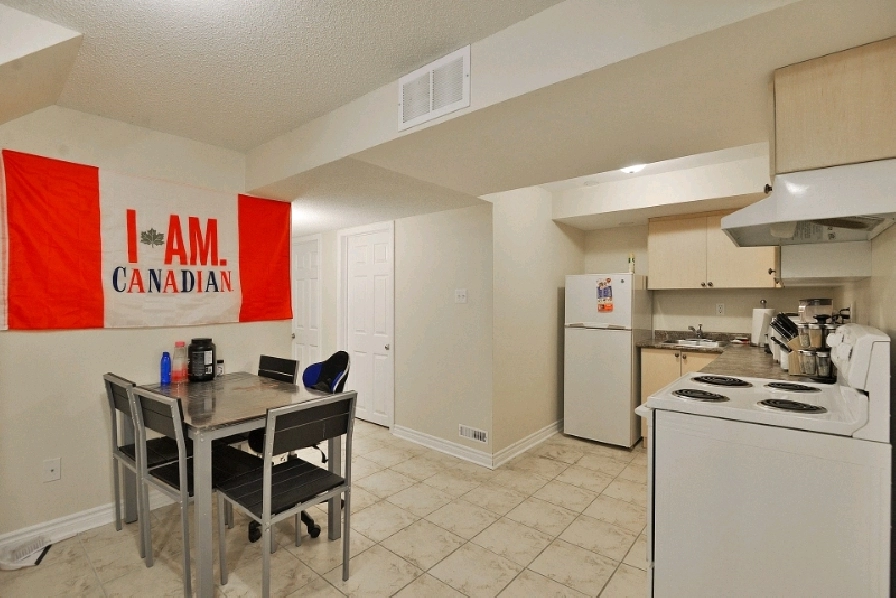 2 Bedroom Basement For Rent Near Sheridan College Brampton In Mississauga Peel Region On Room Rentals Roommates