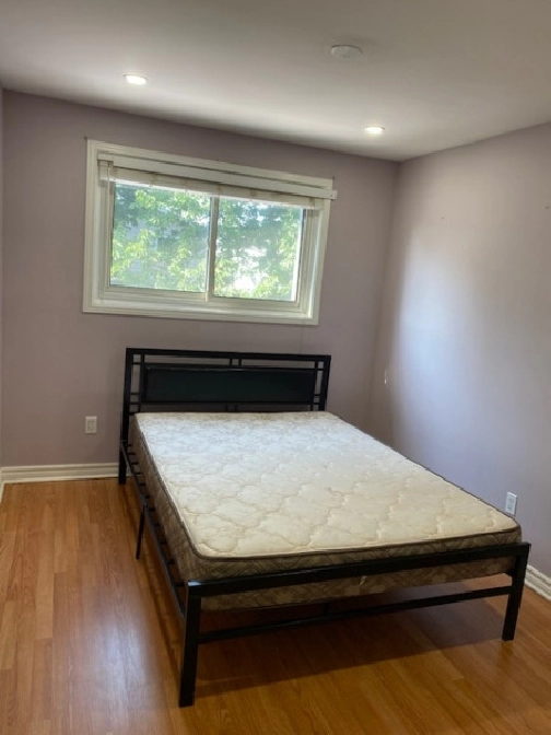 1 Upper Level Room For Rent In Brampton From Sep 14 1 Girl Only In Mississauga Peel Region On Room Rentals Roommates