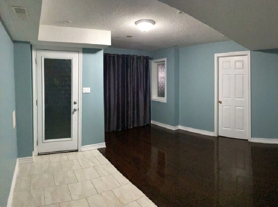 Large Beautiful New Walkout Basement Room With Den For Renting In Markham York Region On Apartments Condos For Rent