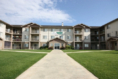 Lonsdale Court 2 Bed 1 Bath Apartment - Red Deer - June 2 Image# 1