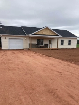 Newly built Rancher- 10 minutes to Stratford, 20 min to Montague Image# 1