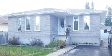 House For Sale - 172 Glengary Drive Image# 1