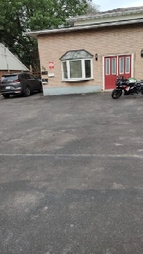 Stoney Creek 1.5 Storey 2 Bed 2 Bath duplex, Grays Road & HWY 8 Image# 1