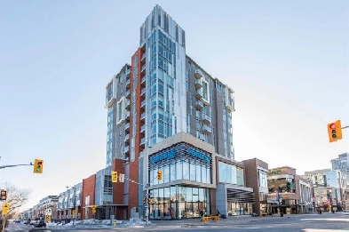 1 BDR   DEN Luxury Condo at Landsdowne Park in the Glebe