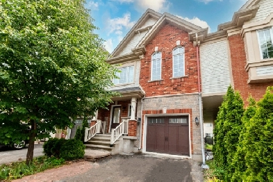 MAISON DE VILLE À LOUER - VAUDREUIL-DORION Image# 1