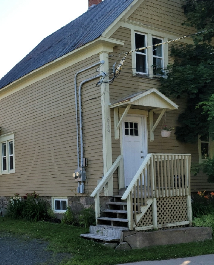 2 bedroom townhouse in fredericton,nb - apartments & condos for rent