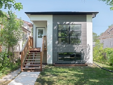 439 Winterton Avenue - Newer Duplex in East Kildonan Image# 1
