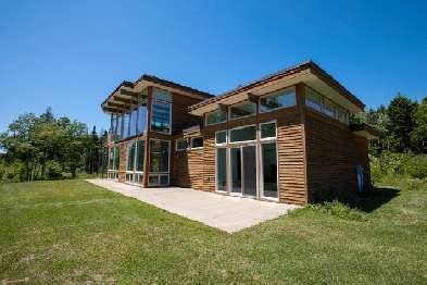 240 Eagle View, Ardoise Image# 1