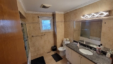 Room for Sublet for 4 months in Brampton from September 2022. Image# 2