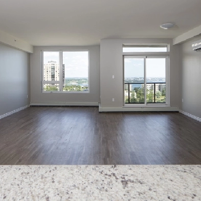 DELUXE 2 BEDROOM OFF LARRY UTECK BLVD Image# 1