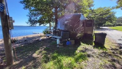 Waterfront Lot and Trailer on Grand Lake's Sunnyside Beach Image# 1