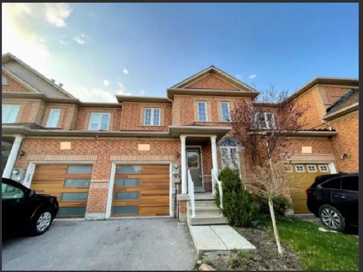 townhouse for rent - woodbridge, vaughan on in fredericton,nb - apartments & condos for rent