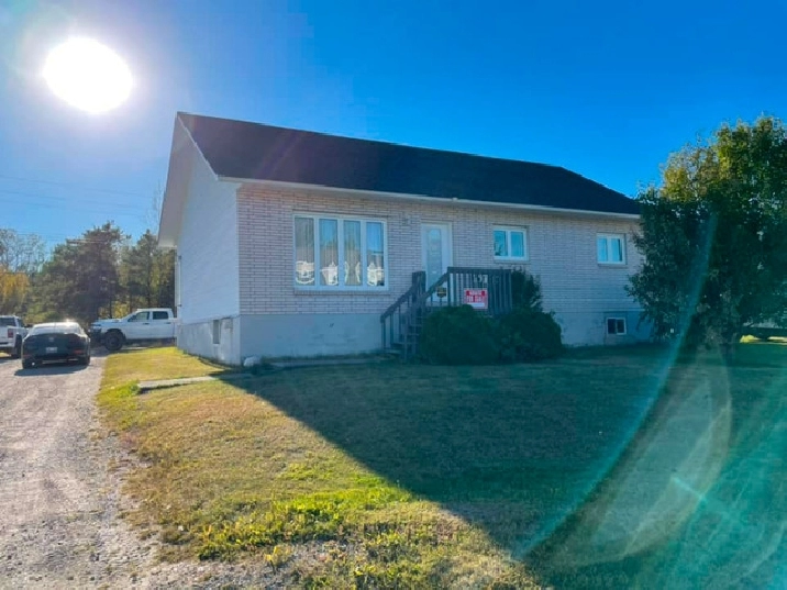 Beautiful Two Story Home For Sale Location Longlac, ON in Thunder