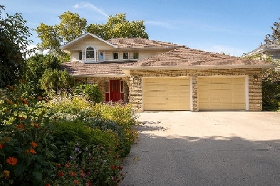 526 Henry St, Steinbach, MB Image# 1