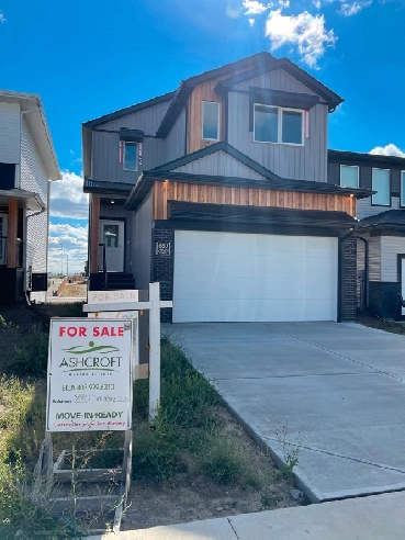 WALKOUT BASEMENT NEW HOME - Copperwood Lethbridge