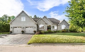 30 Bromfield court Image# 1