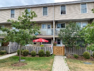 Townhouse for sale in Kitchener Image# 1