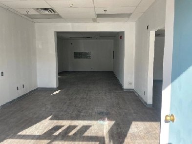 RETAIL SPACE AVAILABLE FOR LEASE IN WESTBORO VILLAGE Image# 1