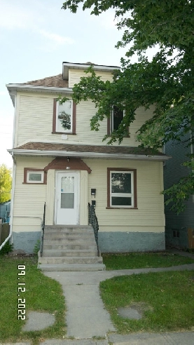 Opportunity is knocking with this updated duplex! Image# 1