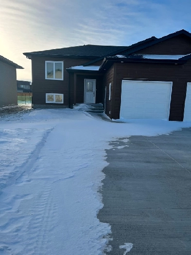 77 Crestview Lane Blumenort Duplex Image# 1