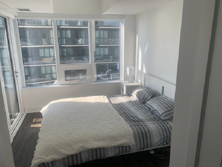 1bed, 1bathroom apartment for lease transfer. Pool, Gym & Sauna! in City of Toronto,ON - Short Term Rentals