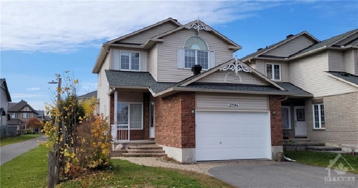 Beautiful location. Single family home. Must see. in Ottawa,ON - Apartments & Condos for Rent