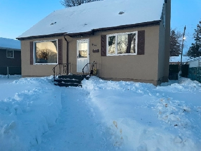 Home for Sale: 659 Mcadam ave Winnipeg Image# 1