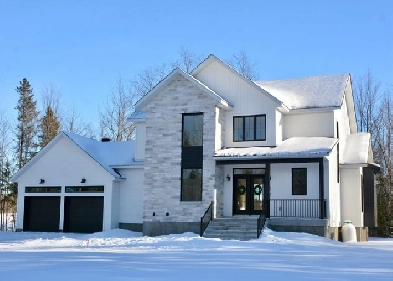 Maison neuve campagne moderne Sainte-Anne-des-Plaines Image# 1