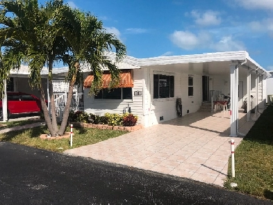 MAISON À VENDRE À PARK LAKE ESTATE HALLANDALE FLORIDE Image# 1