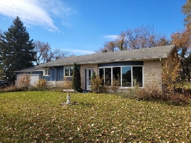 67092 Meridian Road , Rosser Image# 1