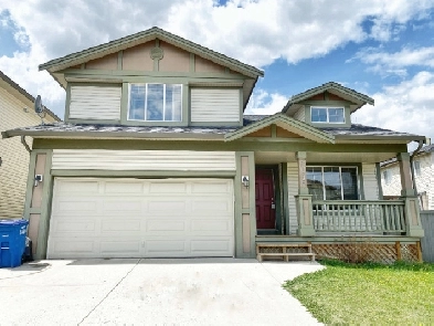 2046 Luxstone Road Airdrie LOW DOWN / PMT AS LOW AS $2500 Image# 1