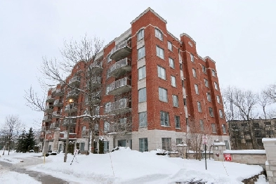 Beautiful Condo for sale close to REM station Image# 1