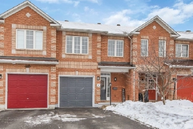 3 bed, 3 Bath Home for Sale in Stittsville Image# 1