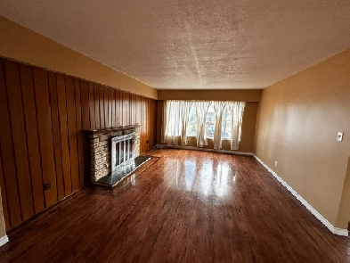 3 Bed 2 Bath - Room Only! Image# 3