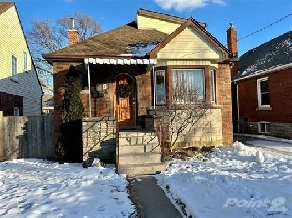 5 CAMERON Avenue