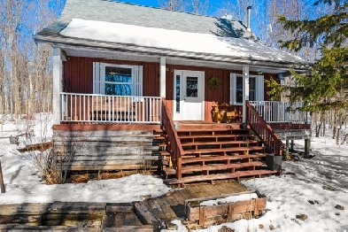 Gorgeous   Renovated Mid-Century Home Image# 1