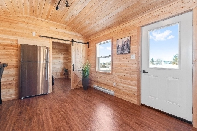 TINY HOUSES for SALE!! Image# 1