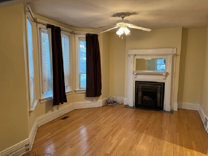 Large 2Bed/1Bath Main Floor of Victorian Home Bloor&Runnymede in City