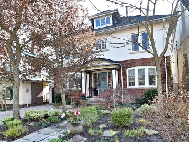 Midtown Executive family home spacious 4 1 Bedroom Renovated in City of Toronto,ON - Apartments & Condos for Rent