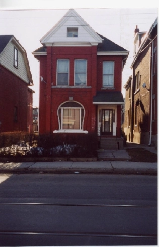 $120 Downtown Bathurst and College Parking space for rent