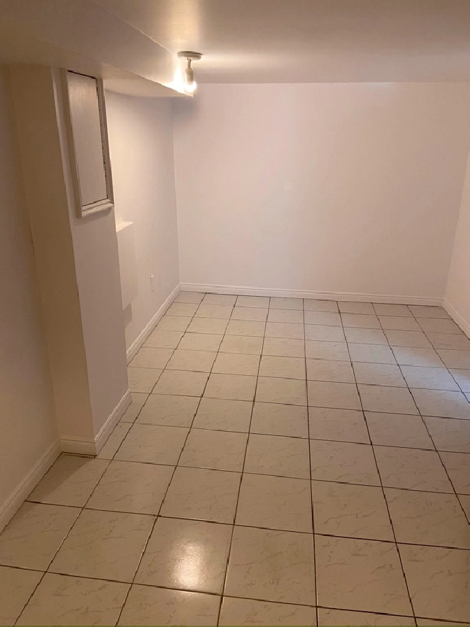 One Bedroom basement-separate entry in City of Toronto,ON - Apartments & Condos for Rent