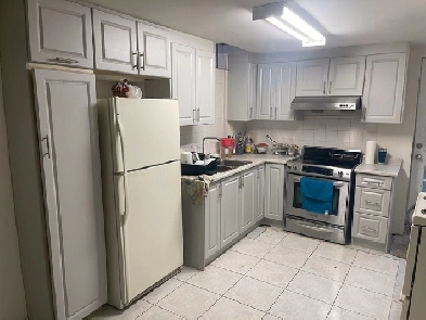 2 BR for rent in 3 BR basment with sharing kitchen