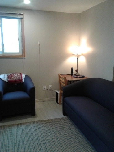 2 Private Rooms - Downtown - Quiet - All Inc - WiFi - Apr 15