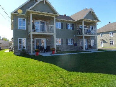 2 Quadruplex à vendre - Saint-Félix-de-Valois Image# 1