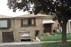 18th MARCH 2023 STEELES /BATHURST ROOM UPSTEARS FOR RENT $800