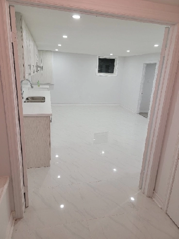 2 bedroom new basement for rent Scarbor port union & Ravine par