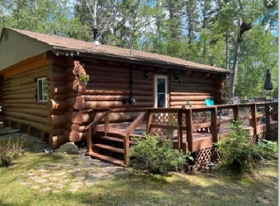 Lakefront Cabin in Beautiful Grindstone Provincial Park Image# 1