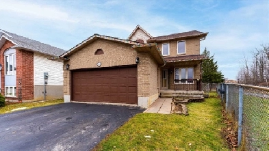 HOUSE FOR SALE IN HAMILTON Image# 1