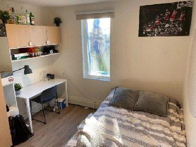 Looking for Sublet May 1st-August 31st Image# 1